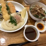 讃岐うどん　志成 - 