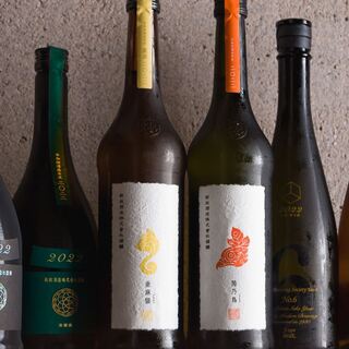 Directly delivered from Shinsei Sake Brewery, so there is a wide variety ◎