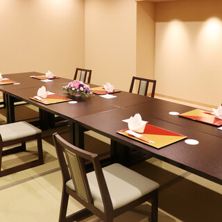 Private room recommended for entertaining, celebratory dinners, and memorial services.