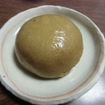 岡乃家 - 茶饅頭