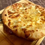 オステリアカキ - クアトロフォルマージ(1,300円)