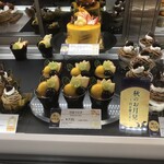 新宿高野 - ショーケース②