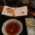 料理旅館・天ぷら吉川 - 最初の海老2匹