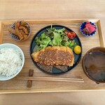 Sanmaru Shokudou - 味噌カツ定食