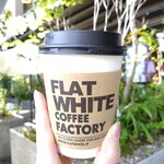 フラットホワイト コーヒー ファクトリー 荒井店 - 