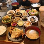 Yakitori & Tapas トリウオ - 