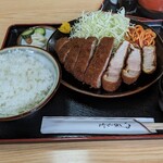 とんかつとことん - 上ロースカツ定食¥1800