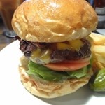 「ベーコンチーズバーガー」（1150円）