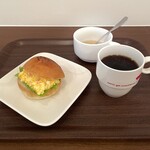 Morinokobuta - プチパンサンドセット 
                        ベーコンとゆで卵のプチパンサンド、スープ、
                        コーヒー（ドリンク）のセット