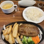 Kaijuu Sakaba - 鉄板ハンバーグステーキ全景