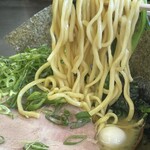 横浜家系ラーメン なるは家 - 料理写真: