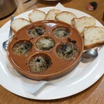 洋膳酒房 ひげ - エスカルゴ