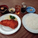 日進食堂 - 上カツライス (1,050円・税込)