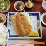 Maruyasu - いわしのフライとお刺身定食1000円