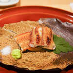 銀座 しのはら - 琵琶湖の天然鰻の白焼き