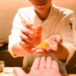 銀座 しのはら - フォアグラマンゴーパッションフルーツ最中