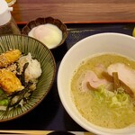 無化調ラーメン 骨と水 - 