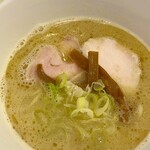 無化調ラーメン 骨と水 - 