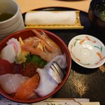 徳寿司 - 料理写真:海鮮丼
