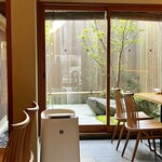 京うどん 生蕎麦 岡北 - お庭❗️