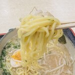 にんにくたまごラーメン - ちょっと麺に気合が足らんかなｗ