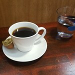 キッチン ブルー グローブ - ホットコーヒーのアップ