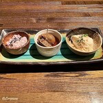 Hino Yama - 紫芋のポテトサラダと螺貝の煮貝に寄せ豆富の胡麻ダレ