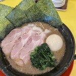 バリバリジョニー - 濃厚家系ラーメン900円