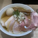 麺屋 伊藤 - 特製白醤油ラーメン