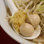 ラーメン二郎 - ショウガ半分