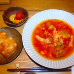 小さな食堂 山ひこ - パン＆スープのランチ1200円税込