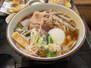 笑乃讃 - 温玉肉うどん