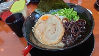 九州宮崎ラーメン響 - わけも分からず「黒」をチョイス