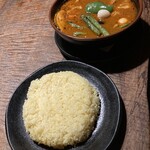 RAMAI - ポーク、スープ大盛り、ライス Mサイズ