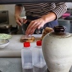 13湯麺 - 調理直前に切るチャーシュー