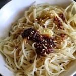 13湯麺 - 光麺(こうみん)辛味のせ200円