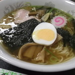 くれ竹 - 料理写真:ラーメン520円