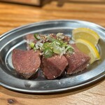 焼肉ホルモンせいじ - 厚切り上タン塩