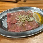 焼肉ホルモンせいじ - タン塩