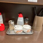 博多豚骨 暁商店 - 卓上調味料等