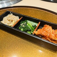 銀座 ちかみつ 並木通り - キムチとナムルの盛り合わせ