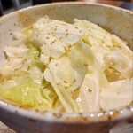 炭火焼肉ホルモンさわいし - 塩ダレキャベツ