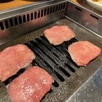 焼肉 ジャンボ - 