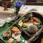 銀座 しのはら - 箕籠に秋の実り