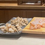 銀座 しのはら - 先付の小鉢の材料スタンバイ