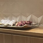 銀座 しのはら - お椀用の鯛とスッポンがスタンバイ