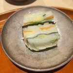 銀座 しのはら - キャベツの重ね漬け