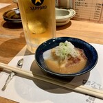 居酒屋 雑魚や - お通しとビール