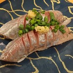 ひょうたんの回転寿司 - 真あじ  ￥506