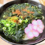 飯野屋 - わかめうどん